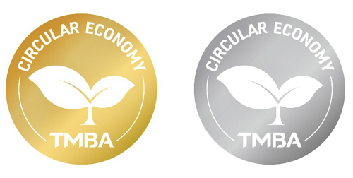 「節能標章」兩片葉子代表產業供應鏈，以大帶小共同推動綠色轉型。