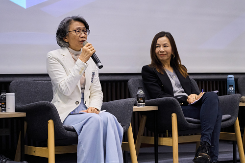 蔡惠卿(左)曾獲臺灣最佳上市櫃女性CEO殊榮。